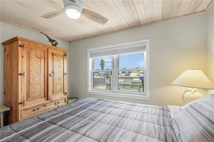 3954 Dewberry Ln, St. James City, Florida 33956