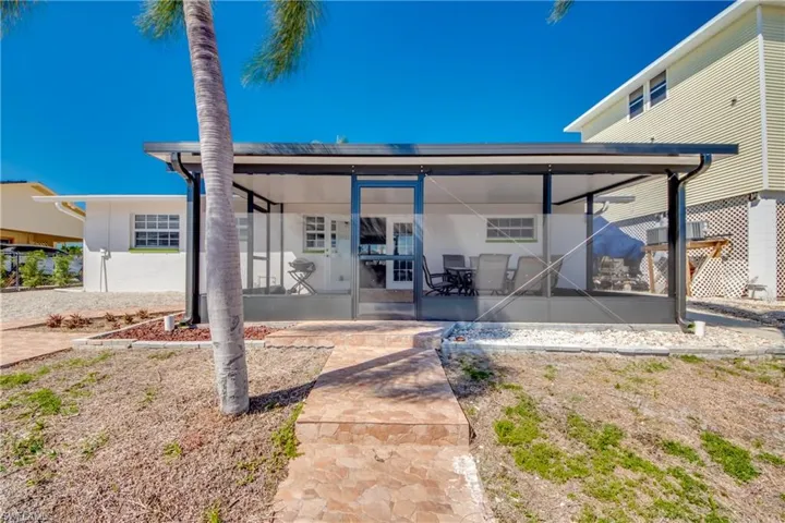 2849  Cheryl  ST, Matlacha, FL 33993