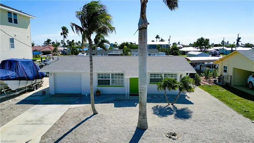 2849  Cheryl  ST, Matlacha, FL 33993