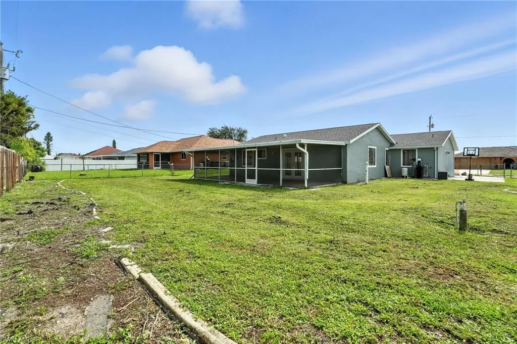 1222 14th PL, Cape Coral, FL 33909,2025000068