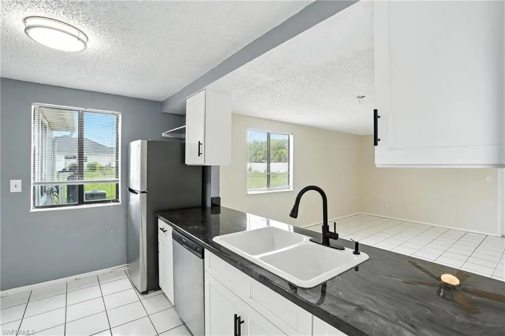 1222 14th PL, Cape Coral, FL 33909,2025000068