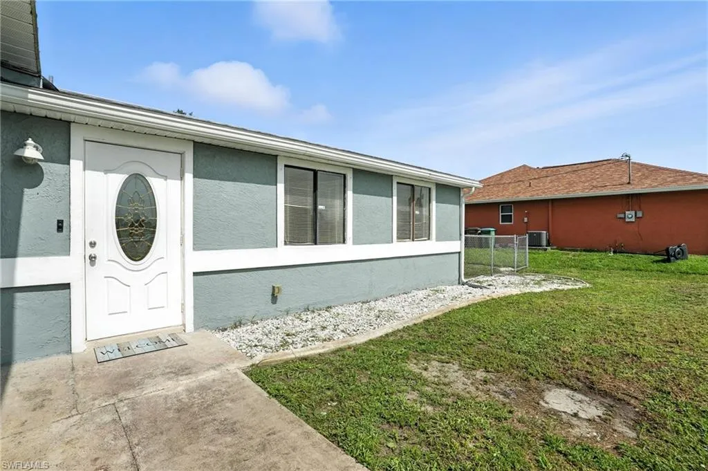 1222 14th PL, Cape Coral, FL 33909,2025000068