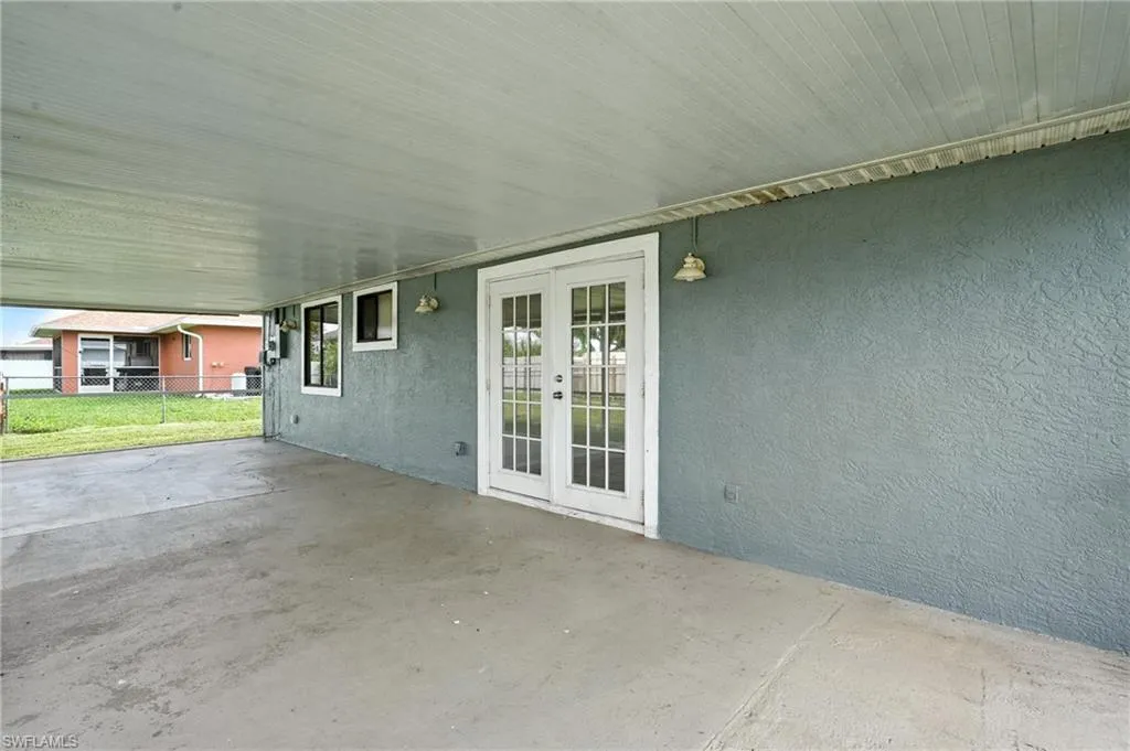 1222 14th PL, Cape Coral, FL 33909,2025000068