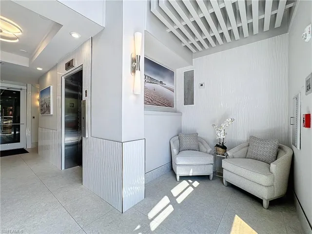 Main Lobby (3)