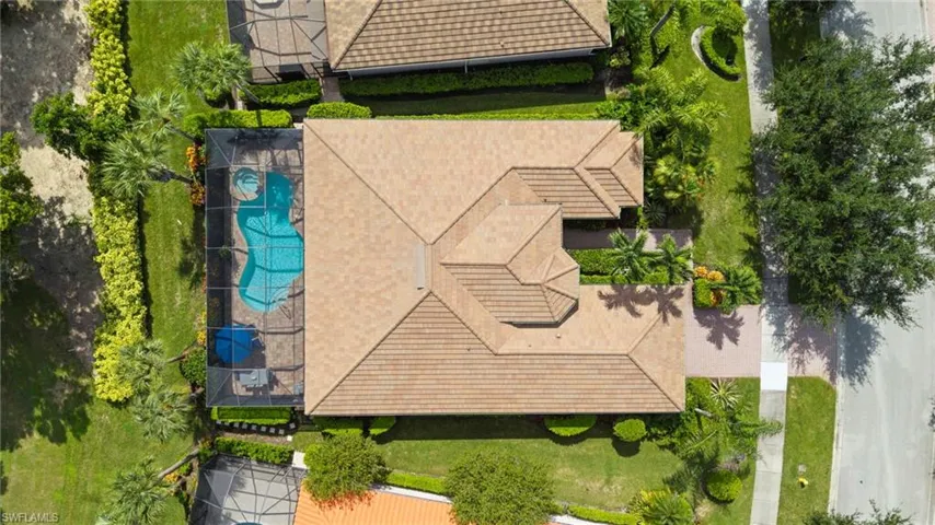8722 Mustang Island Cir, Naples, Florida 34113