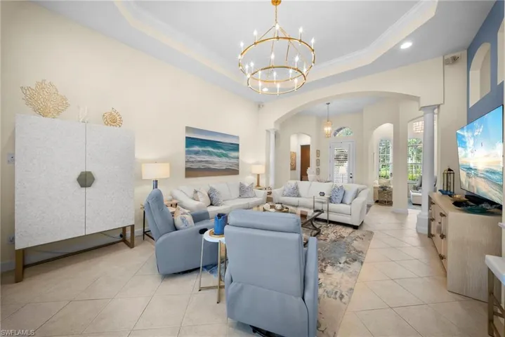 8722 Mustang Island Cir, Naples, Florida 34113