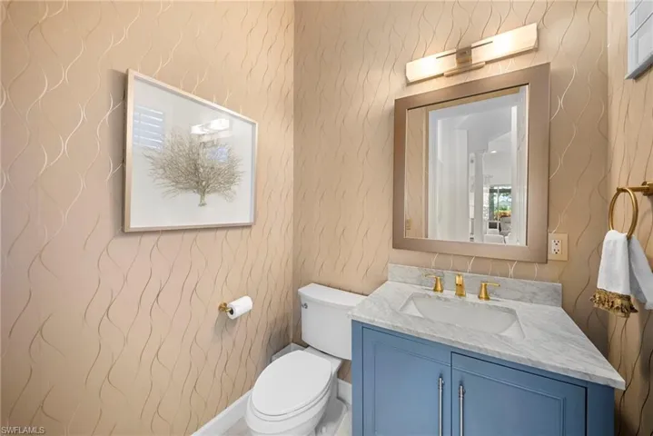 8722 Mustang Island Cir, Naples, Florida 34113