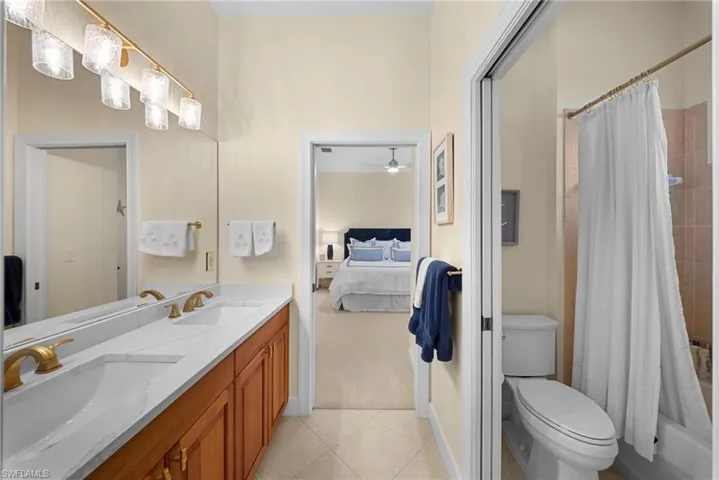 8722 Mustang Island Cir, Naples, Florida 34113