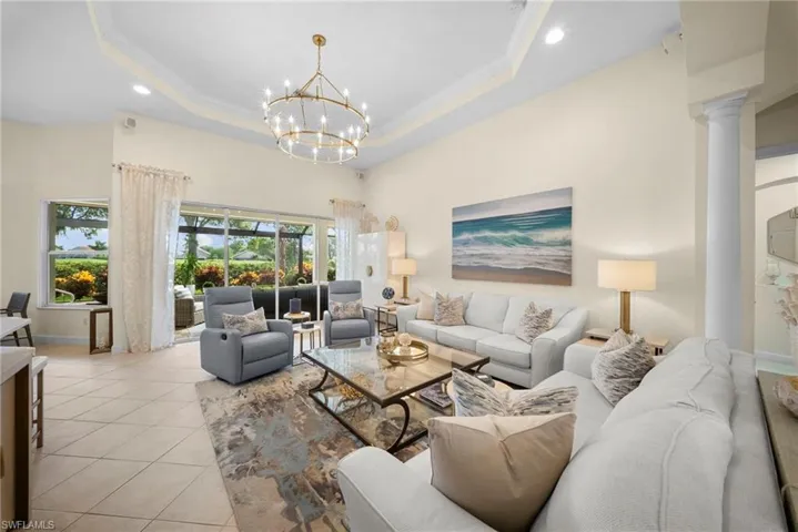 8722 Mustang Island Cir, Naples, Florida 34113