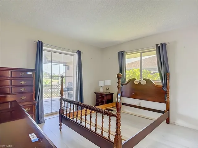 1909 16th St, Cape Coral, Florida 33990