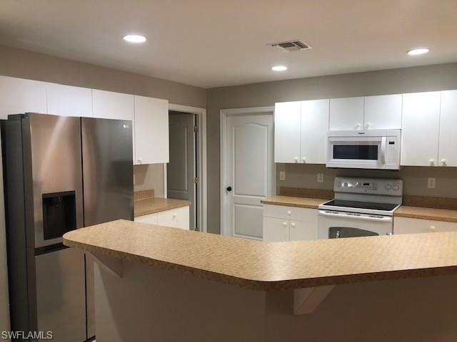1021 NW 14th ST, CAPE CORAL FL 33993