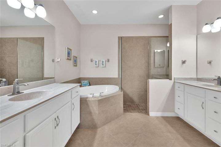 12850  Carrington  CIR, Naples, FL 34105