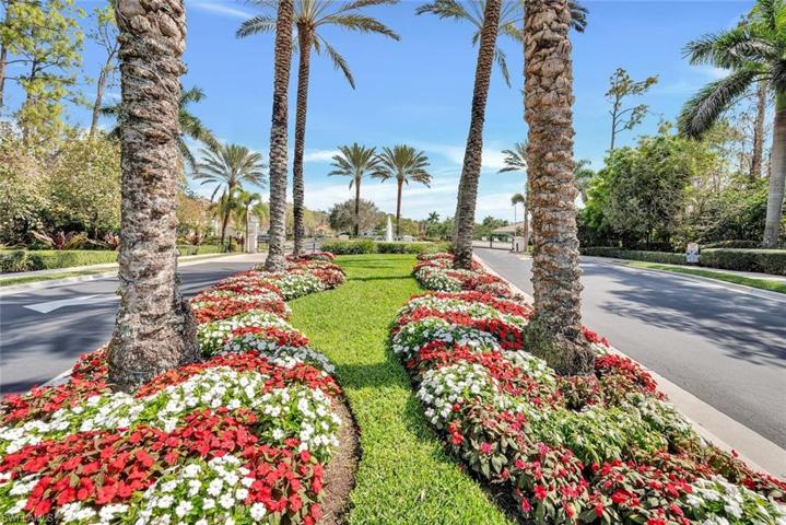 12850  Carrington  CIR, Naples, FL 34105