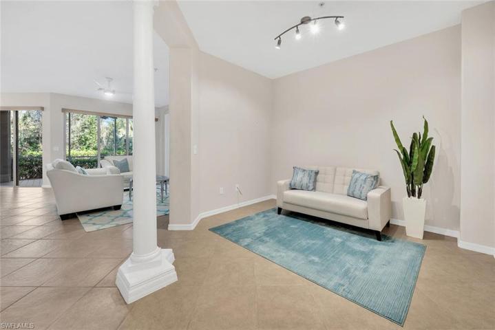12850  Carrington  CIR, Naples, FL 34105
