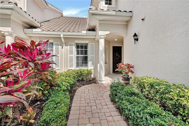12850  Carrington  CIR, Naples, FL 34105