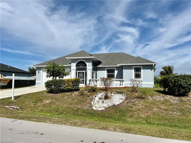4404  5th W ST, LEHIGH ACRES, FL 33971
