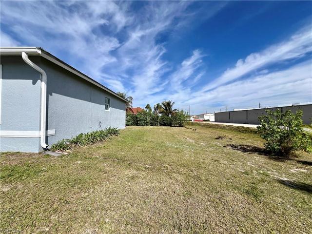 4404  5th W ST, LEHIGH ACRES, FL 33971