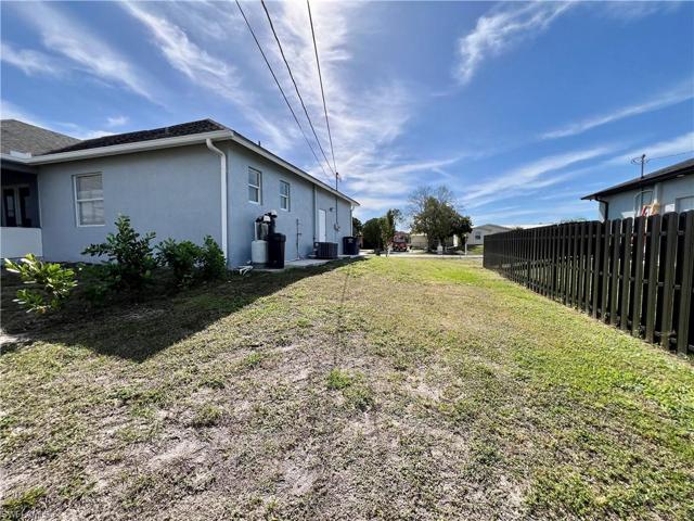 4404  5th W ST, LEHIGH ACRES, FL 33971