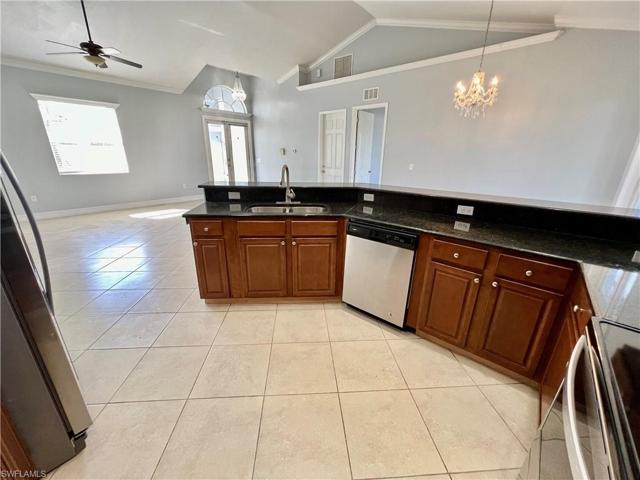 4404  5th W ST, LEHIGH ACRES, FL 33971