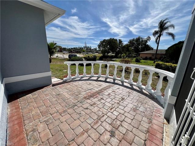 4404  5th W ST, LEHIGH ACRES, FL 33971