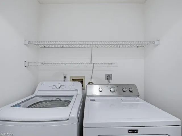 447 Saint Andrews Blvd 144-0, Naples, Florida 34113