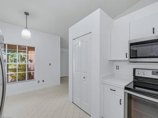 447 Saint Andrews Blvd 144-0, Naples, Florida 34113