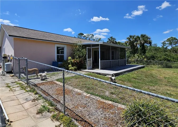 1140  16th NE ST, Naples, FL 34120