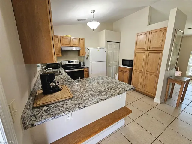 1140  16th NE ST, Naples, FL 34120