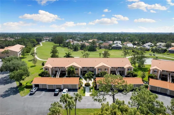 675 Saratoga Cir # 203, Naples Fl 34104