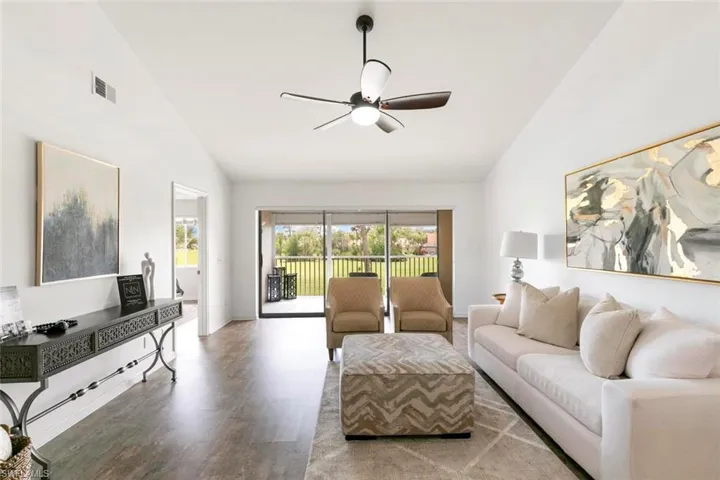 675 Saratoga Cir # 203, Naples Fl 34104