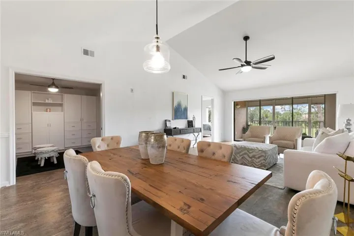 675 Saratoga Cir # 203, Naples Fl 34104