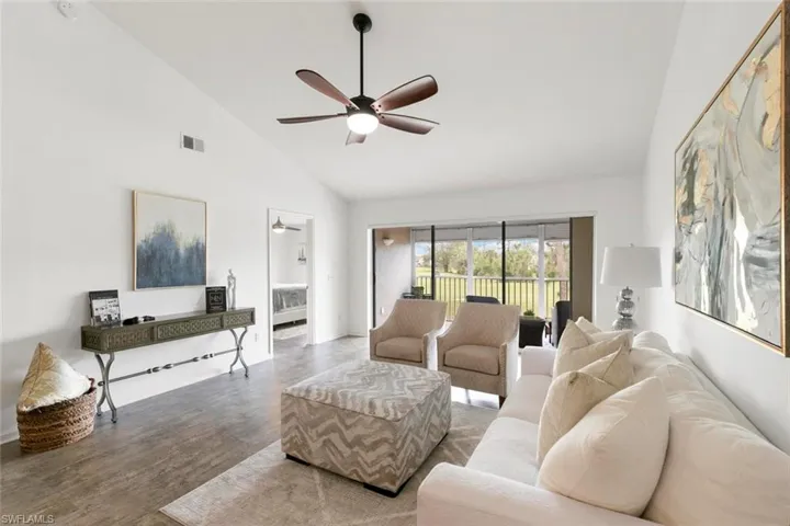 675 Saratoga Cir # 203, Naples Fl 34104