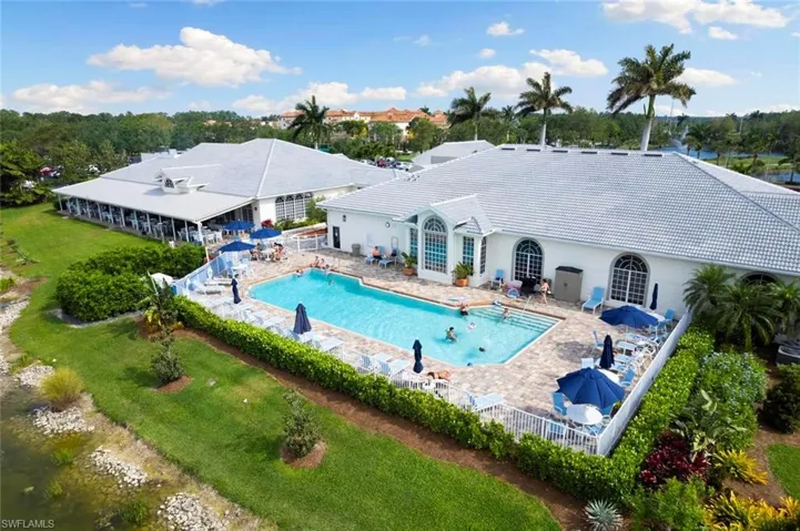 675 Saratoga Cir # 203, Naples Fl 34104