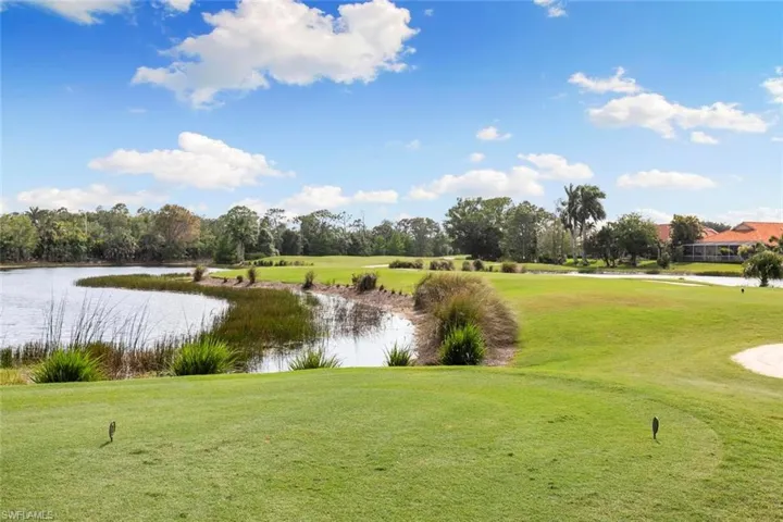675 Saratoga Cir # 203, Naples Fl 34104