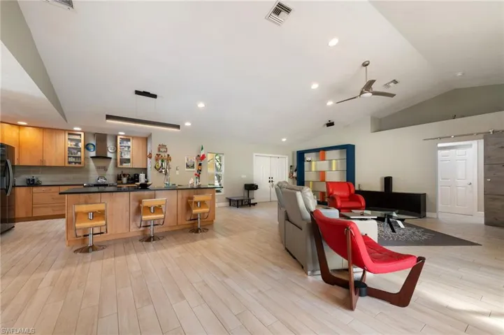 Expansive ceilings