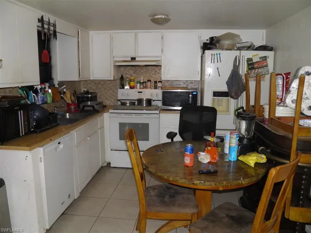 4320 6th St W, Lehigh Acres Fl 33971