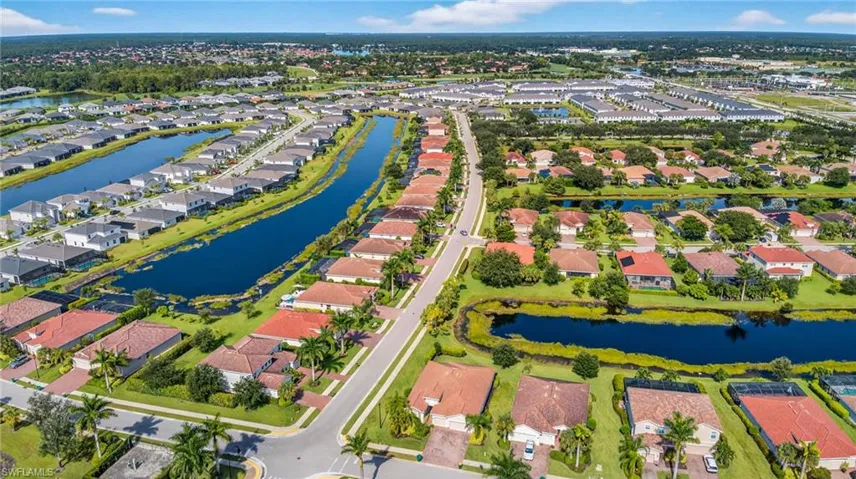 2131  Vermont  LN, Naples, FL 34120