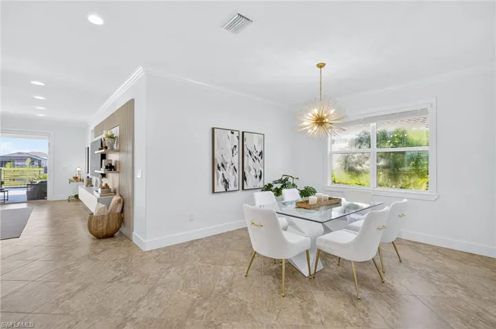 2131  Vermont  LN, Naples, FL 34120