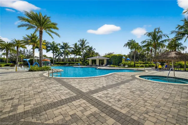 2131  Vermont  LN, Naples, FL 34120
