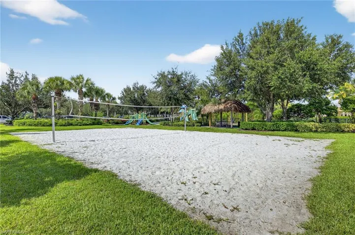 2131  Vermont  LN, Naples, FL 34120