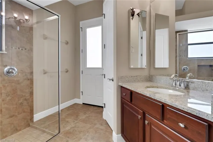 1911 Sw 47th St, Cape Coral, Florida 33914