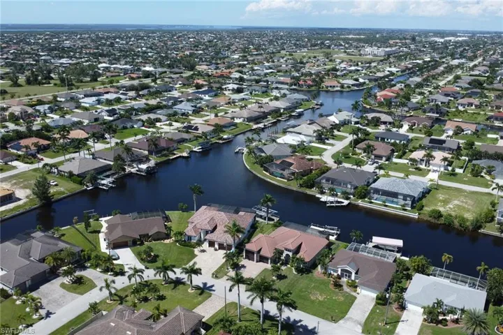 1911 Sw 47th St, Cape Coral, Florida 33914