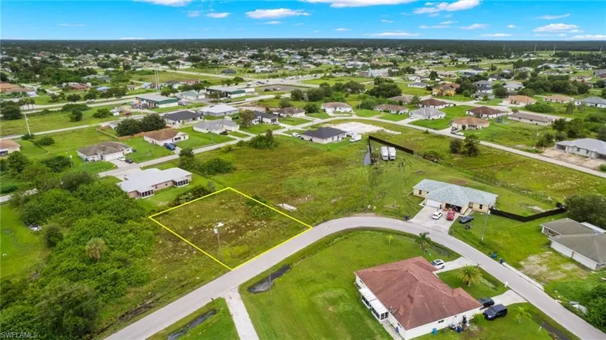 2011 Gordon Ave S, Lehigh Acres Fl 33973