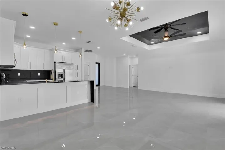 Living/Kitchen and Dinning Area Spacious Layout