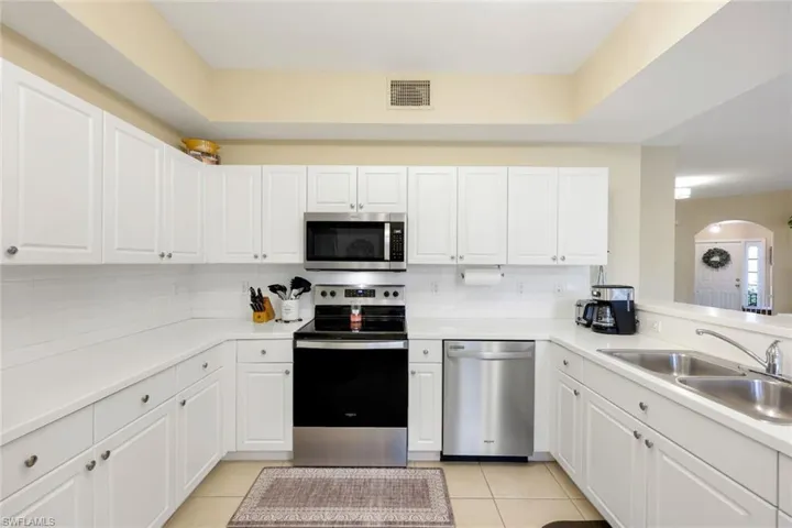11875  Bayport  LN, Fort Myers, FL 33908