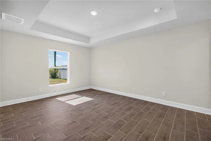 1819 Nw 9th Ave, Cape Coral, Florida 33993