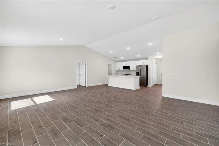 1819 Nw 9th Ave, Cape Coral, Florida 33993