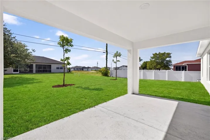 1819 Nw 9th Ave, Cape Coral, Florida 33993