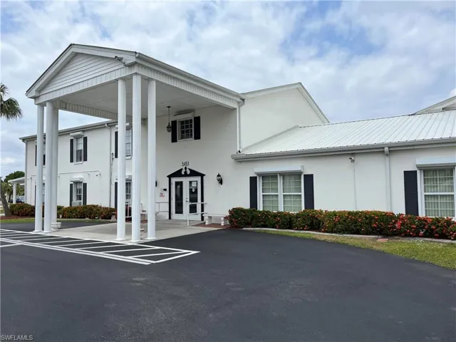 189  Chisholm  TRL, North Fort Myers, FL 33917