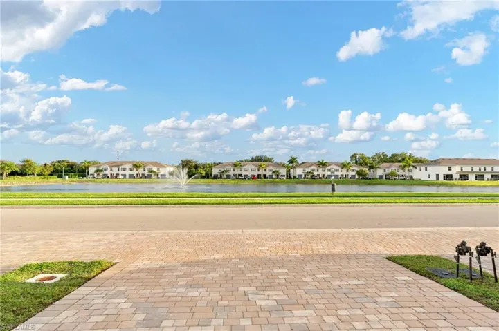 15535  Wildflower  CIR, Naples, FL 34119